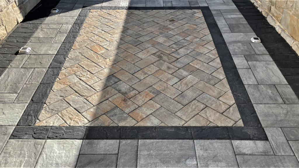 Entranceway Paver Patio in Stevensville