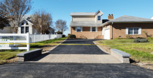 Stevensville Driveway With Driveway Apron